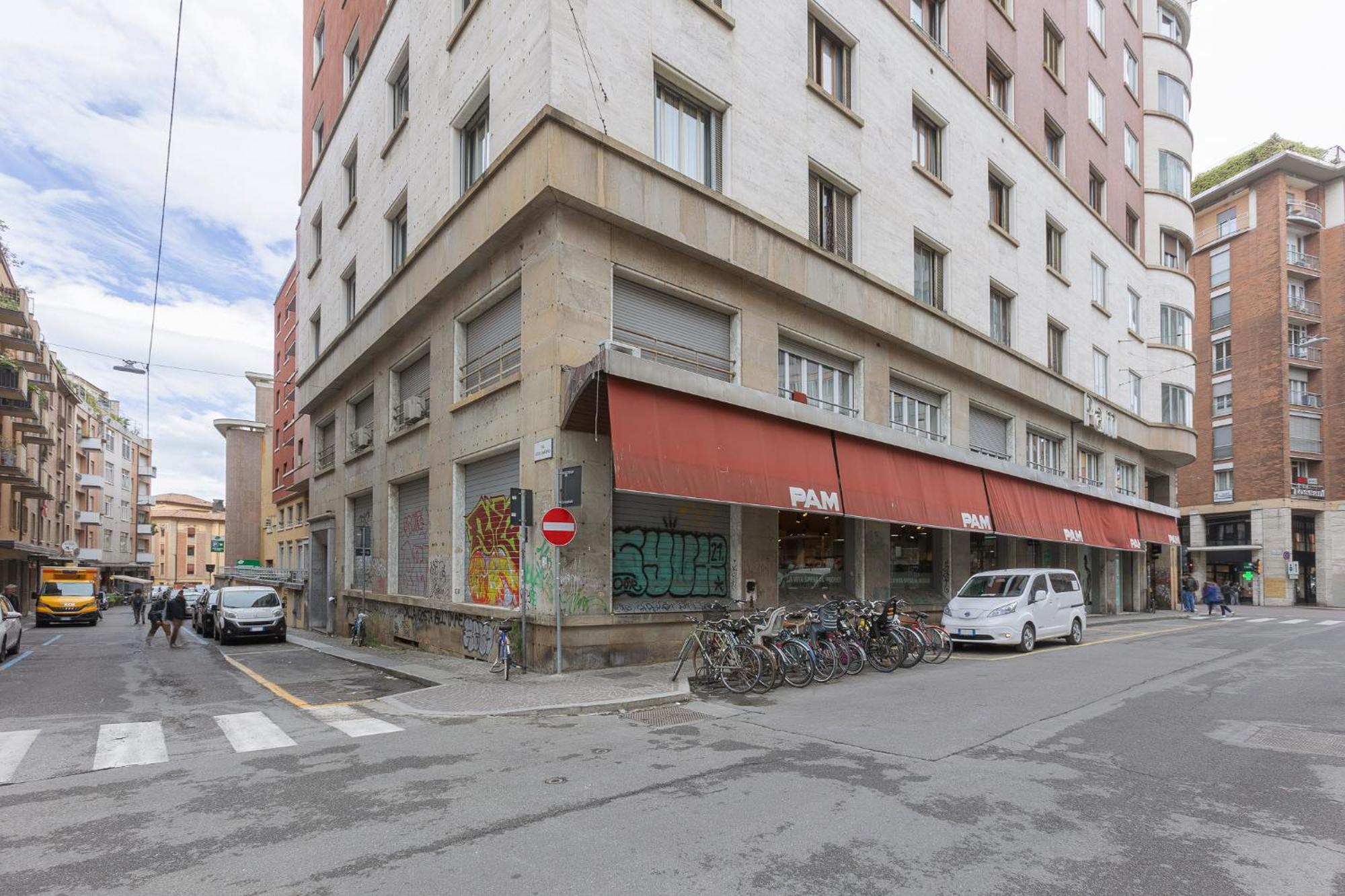 Matinum Central & Spacious Apartment Bolonia Exterior foto