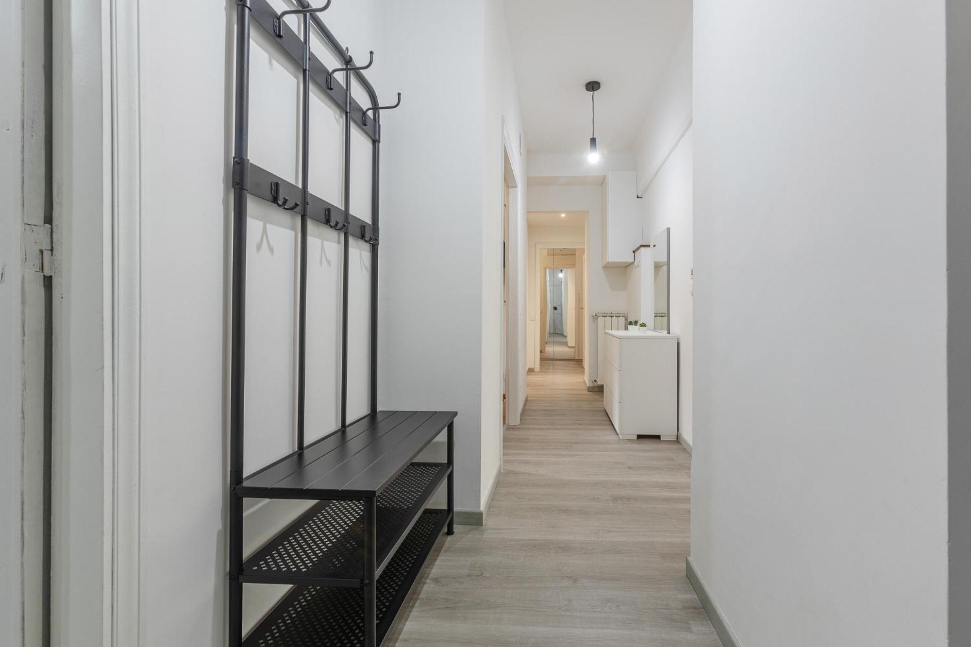 Matinum Central & Spacious Apartment Bolonia Exterior foto